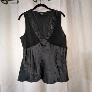 2000s 100% Silk Mossino V neck Thick Strap Tanktop